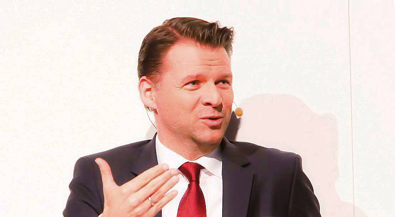 Prof. Dr. Tobias Kollmann (Speaker) Prof. Dr. Tobias Kollmann (Speaker)